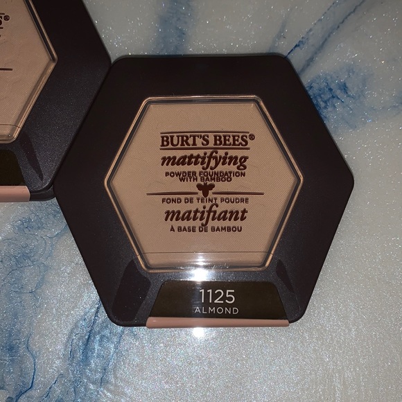 2 Burt’s Bees Powder Foundation “Almond” - Picture 2 of 11